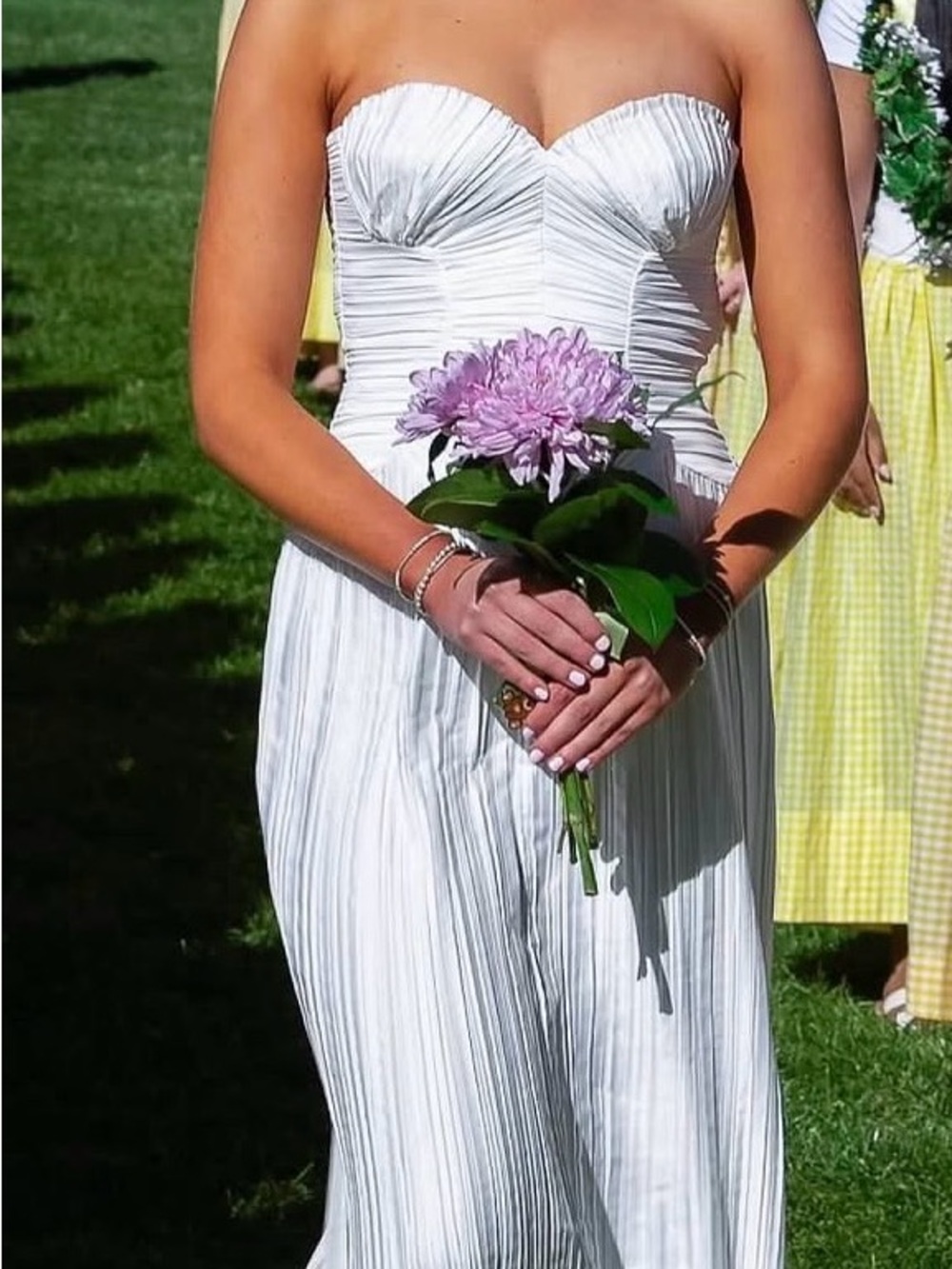 ASHIKA GOWN - Picture 8 of 9